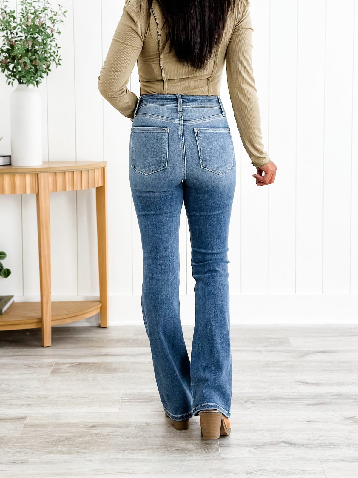 SHIMR l Tummy Control Jeans