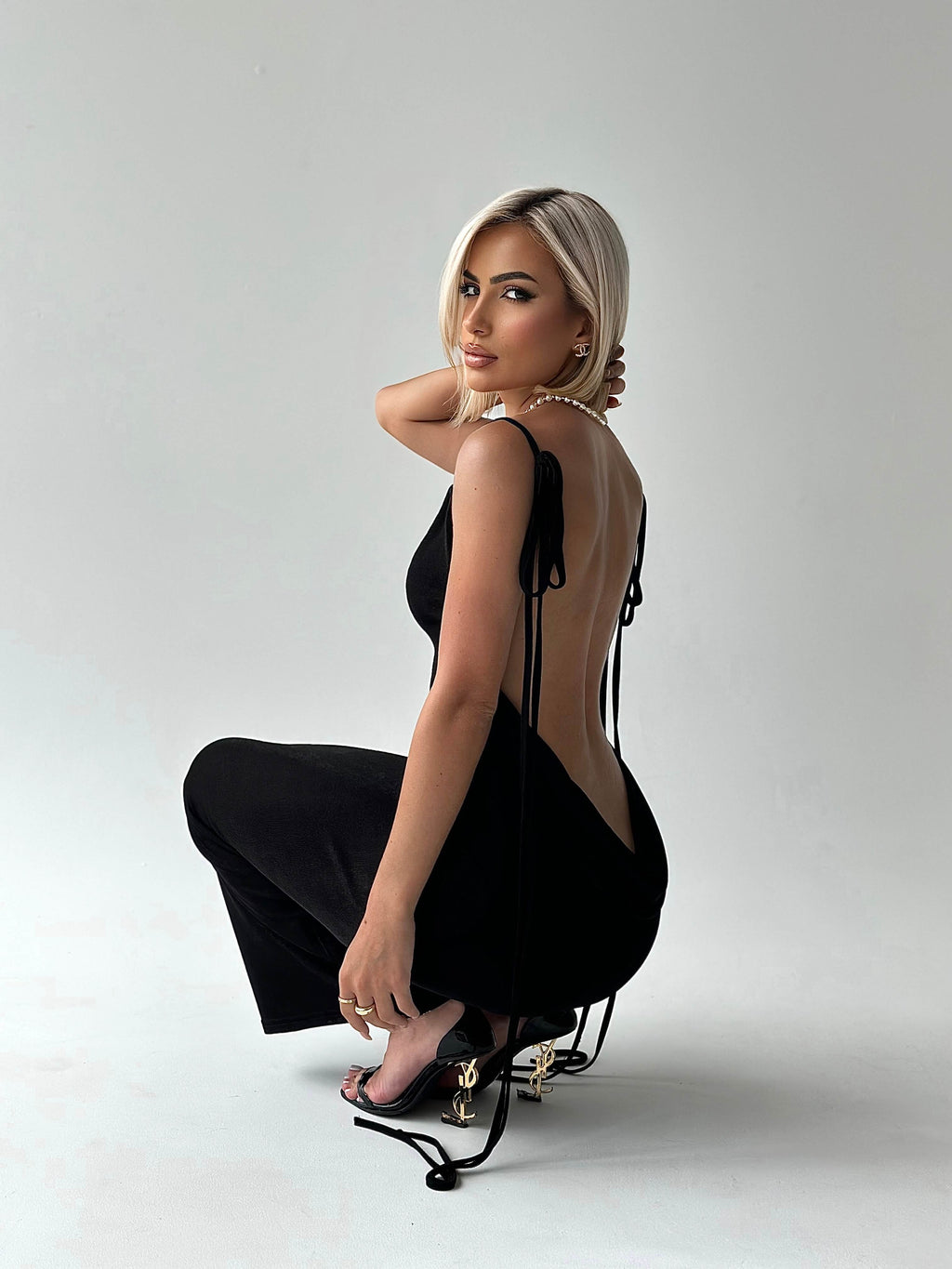 SHIMR | BACKLESS MAXI DRESS